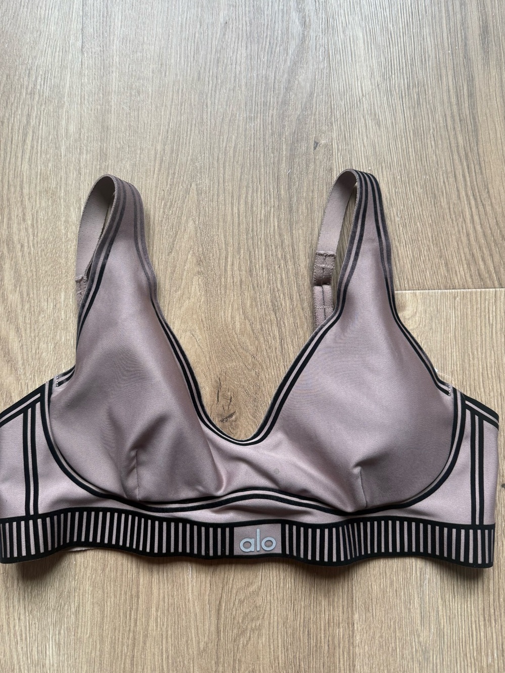 Alo Yoga Bra